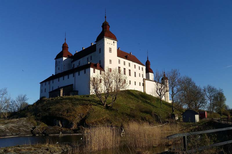 Läckö slott vid Vänerns strand i Lidköping